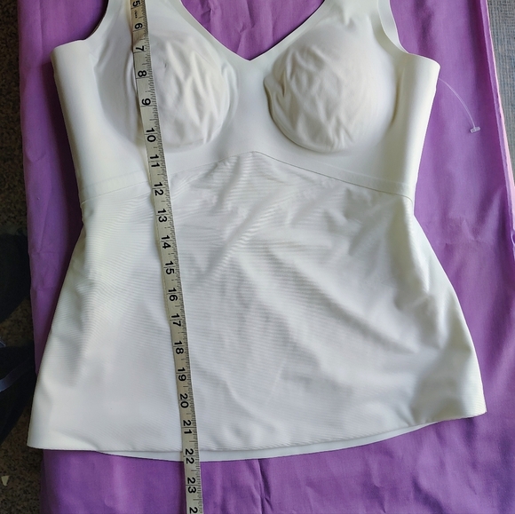 NWOT Honey love liftwear tank top shaperwear wireless Comfortable women L white. - Picture 14 of 17